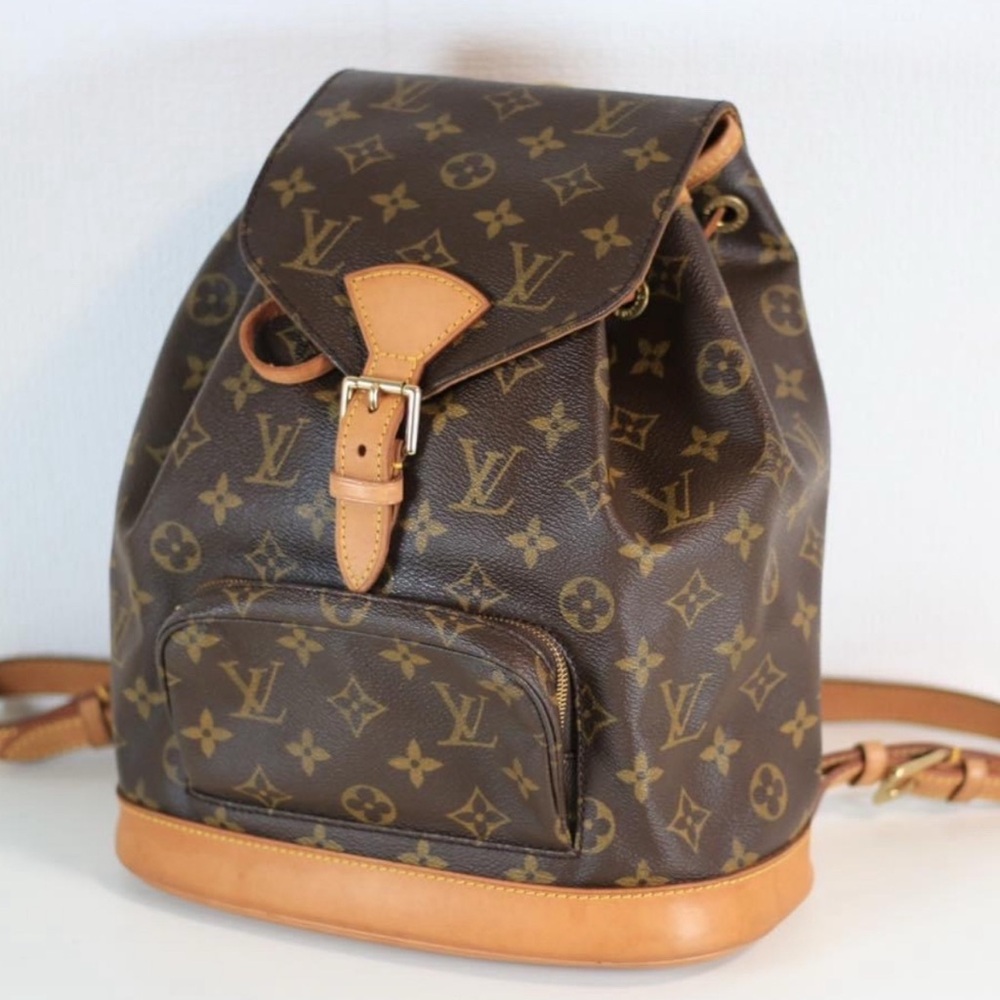 Authentic Retired LOUIS VUITTON Montsouris MM Monogram Backpack